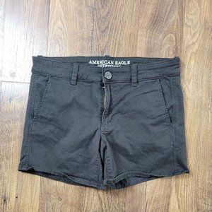 American Eagle Shorts Women's 8 Midi Super Stretch Black